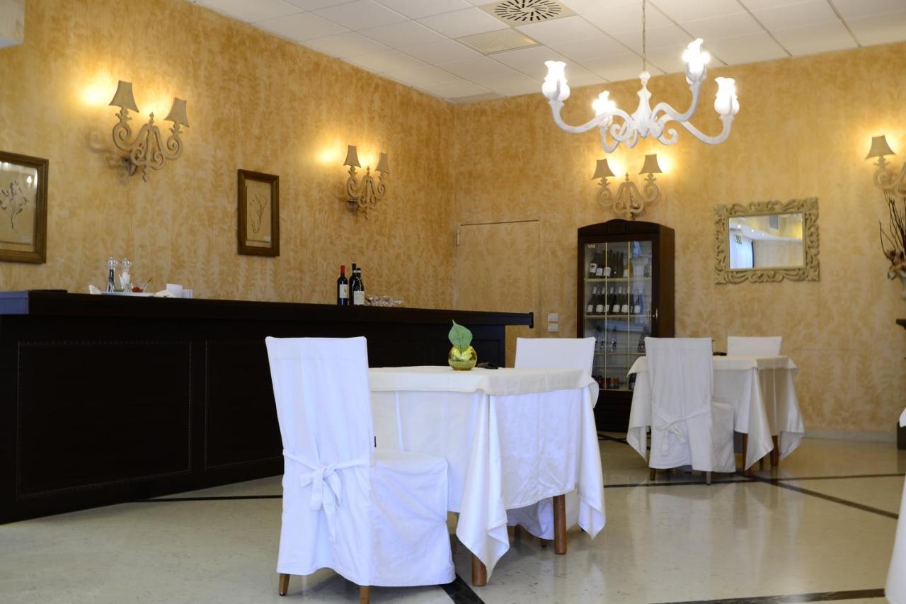 Phi Hotel Emilia Ozzano dell'Emilia Bagian luar foto