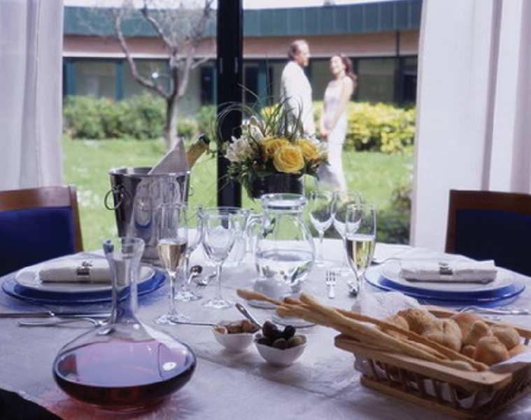 Phi Hotel Emilia Ozzano dell'Emilia Bagian luar foto