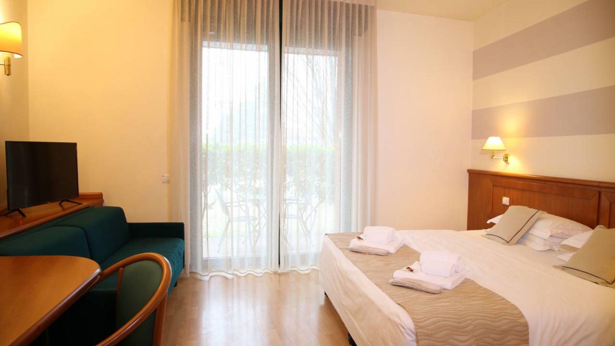 Phi Hotel Emilia Ozzano dell'Emilia Bagian luar foto