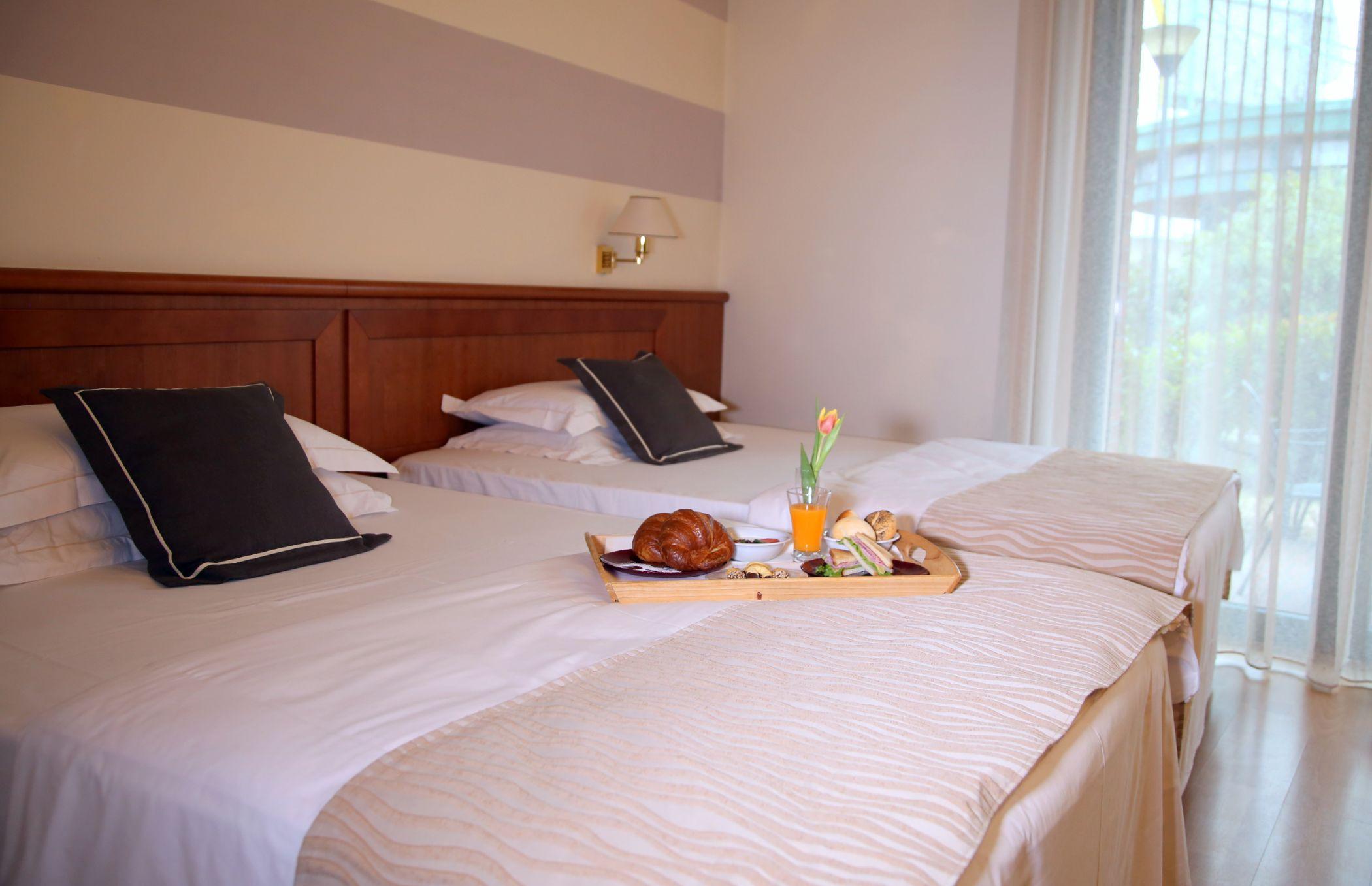 Phi Hotel Emilia Ozzano dell'Emilia Bagian luar foto