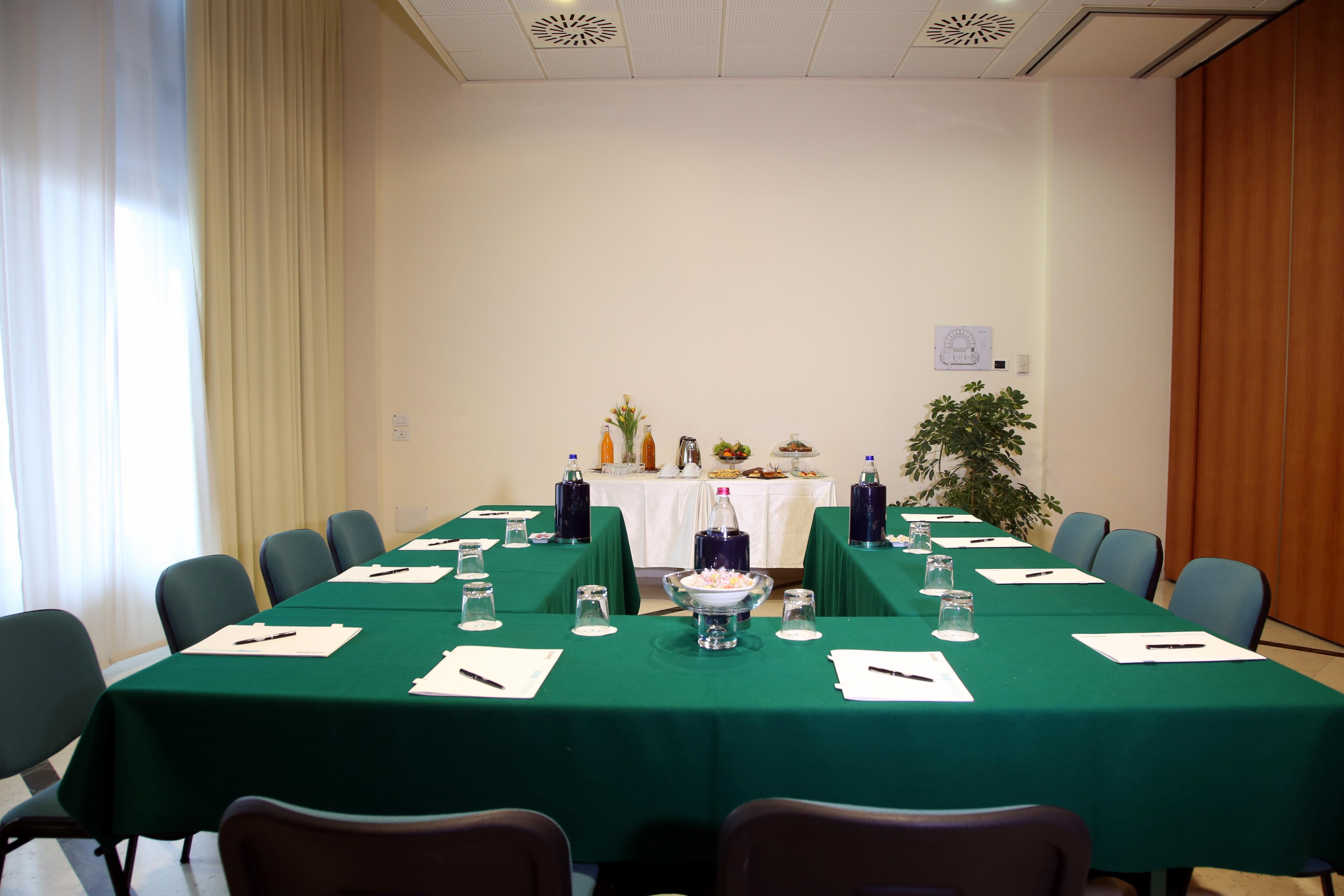 Phi Hotel Emilia Ozzano dell'Emilia Bagian luar foto