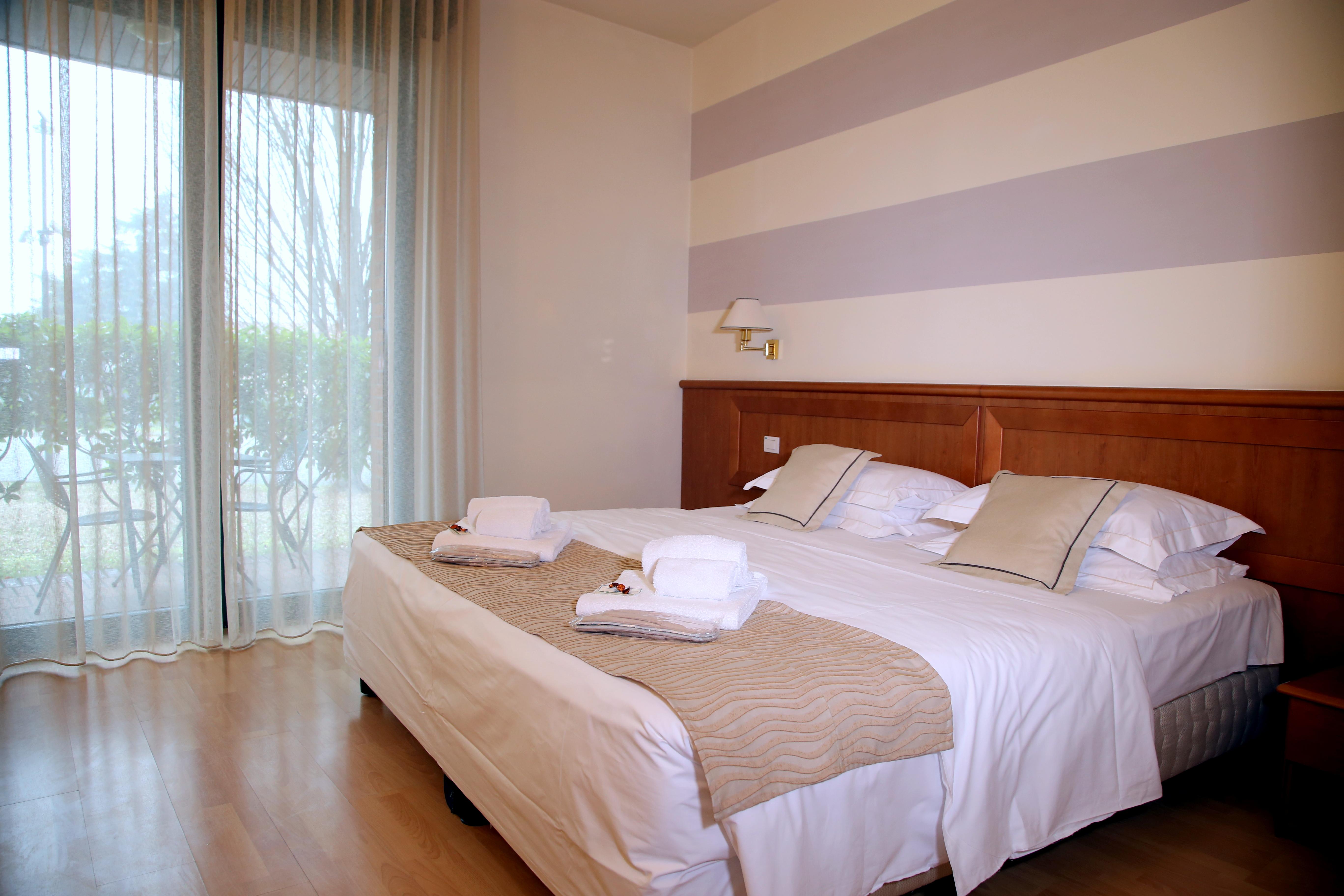 Phi Hotel Emilia Ozzano dell'Emilia Bagian luar foto